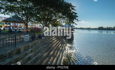 Kuching Waterfront Park am Flussufer Sarawak Stockfoto