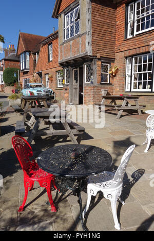 Die Glocke Pub in Bollendorf, East Sussex, Großbritannien Stockfoto