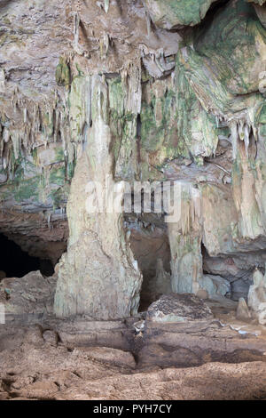 Stalagtite Formationen an Tham Lod Höhle, Mae Hong Son Provinz, Thailand Stockfoto