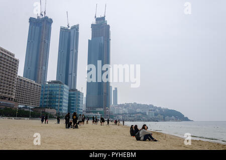 Haeundae Beach, einem Sandstrand beliebt bei Touristen bei Busan in Südkorea Stockfoto