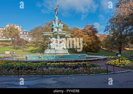 Die wiederhergestellten Ross Brunnen in West Princes Street Gardens Edinburgh Schottland Großbritannien Stockfoto