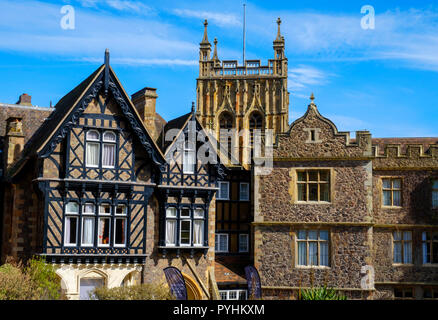 Great Malvern Priory, Abtei Gateway und Hotel, Great Malvern, Worcestershire, England, Europa Stockfoto