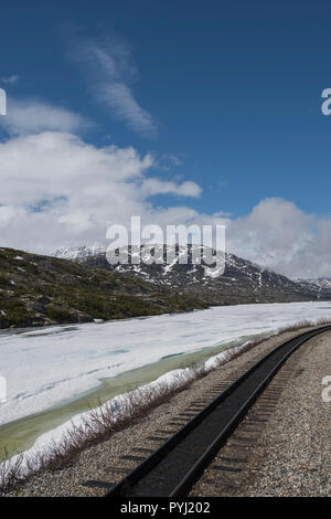 White Pass Summit auf der White Pass und Yukon Route Scenic Railway, Skagway, Alaska, USA Stockfoto
