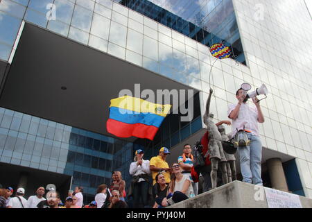 Caracas Venezuela April 07, 2018: Oppositionsführer gegen Nicolas Maduro Diktatur Regierung sprechen mit Menschen Stockfoto