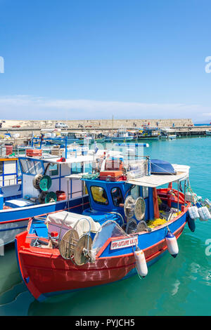 Traditionelle, Holz- Fischerboot, Heraklion, Heraklion (irakleio), Irakleio Region, Kreta (Kriti), Griechenland Stockfoto