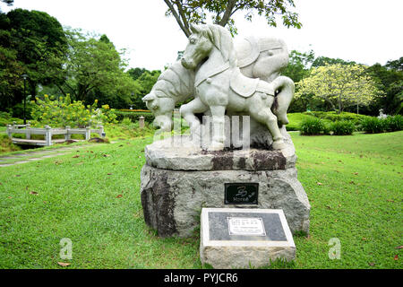 Singapur - Oktober 28, 2018: Skulptur, die das Tierkreiszeichen des Pferdes in chinesischen Kalender Stockfoto