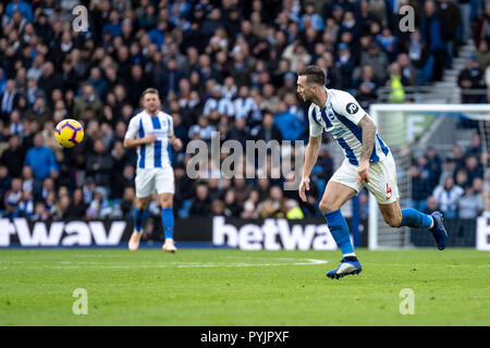 Brighton, UK. 27. Okt 2018. Shane Duffy von Brighton und Hove Albion während der Premier League Match zwischen Brighton und Hove Albion und Wolverhampton Wanderers an der AMEX Stadion, Brighton, England am 27. Oktober 2018. Foto von Liam McAvoy. Credit: UK Sport Pics Ltd/Alamy leben Nachrichten Stockfoto