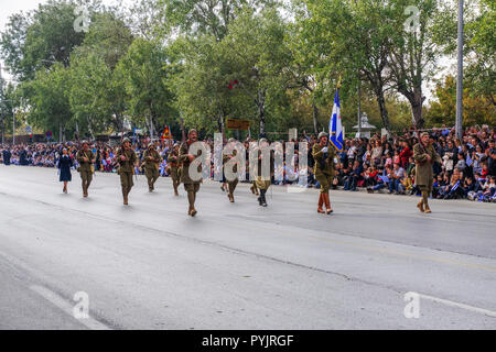 Thessaloniki, Griechenland - 28. Oktober 2018: Oxi Tag griechischen Armee Parade. März während der nationalen Feier zum Tag der militärischen Parade zum Gedenken an die Griechische keine gegen die Mussolini Italienische 1940 Ultimatum. Credit: bestravelvideo/Alamy leben Nachrichten Stockfoto
