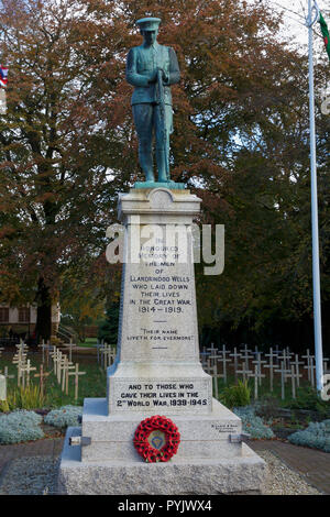 Llandrindod Wells, Großbritannien. 28. Oktober 2018. Erinnerung Gärten in Llandrindod Wells, Wales vor Tag der Erinnerung an den 11. November, der den Ersten Weltkrieg Hundertjahrfeier. Credit: Keith Larby/Alamy leben Nachrichten Stockfoto