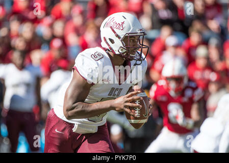 Lincoln, NE, USA. 27 Okt, 2018. Bethune Cookman Wildkatzen quarterback Jabari Dunham (9) während der zweiten Hälfte NCAA Football Spiel zwischen den Bethune Cookman Wildkatzen und Nebraska Cornhuskers. Nebraska besiegt Bethune Cookman 45-9 bei Memorial Stadium in Lincoln, NE. Romeo T Guzman/CSM/Alamy leben Nachrichten Stockfoto