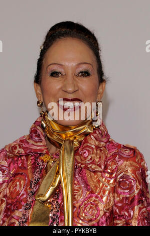 NEW YORK, NY - 28. Oktober: Pat Cleveland besucht "Nobody's Fool" New York Premiere bei AMC Lincoln Square Theater am Oktober 28, 2018 in New York City. Credit: Ron Adar/Alamy leben Nachrichten Stockfoto