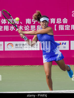 Nanning, Nanning, China. 29 Okt, 2018. Nanning, China - tennis player Ihr Qiuyu und Südkoreanischen Tennisspielerin Kim Narae gewinnen die Goldmedaille bei International Tennis Federation 2018 in Nanning, der Südwesten ChinaÃ¢â'¬â"¢s Guangxi. Credit: SIPA Asien/ZUMA Draht/Alamy leben Nachrichten Stockfoto