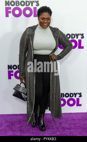 New York, USA. 28. Oktober, 2018. Danielle Brooks besucht die Weltpremiere von "Nobody's Fool" an der AMC Lincoln Square in New York City am 28. Oktober 2018. Quelle: Jeremy Burke/Alamy leben Nachrichten Stockfoto