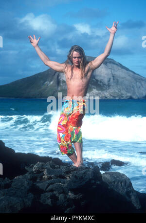 HONOLULU, HI - 23. NOVEMBER: (exklusiv) Modell/Schauspieler David Roman stellt bei einem Fotoshooting am 23. November 1992 in Honolulu, Oahu, Hawaii. Foto von Barry King/Alamy Stock Foto Stockfoto