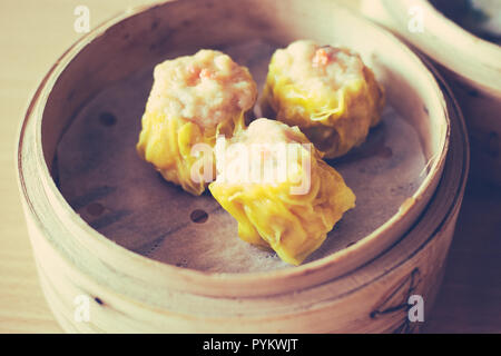 Verschiedene traditionelle chinesische Dim Sum Dian Xin in der chinesischen Restaurant Stockfoto