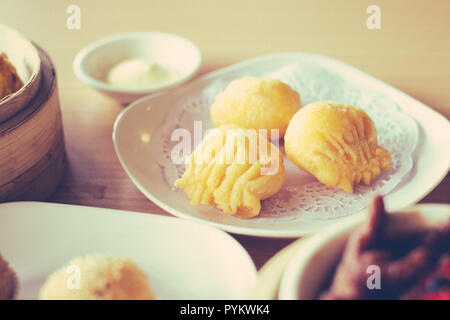 Verschiedene traditionelle chinesische Dim Sum Dian Xin in der chinesischen Restaurant Stockfoto