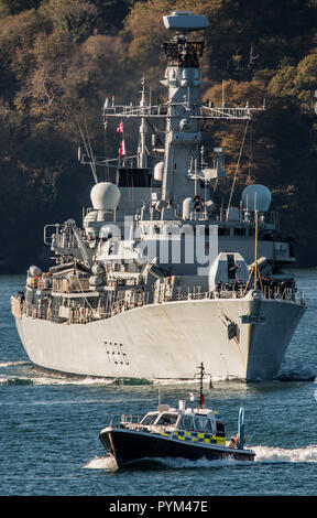 HMS Montrose Plymouth verlassen für eine 3-jährige Bereitstellung. Stockfoto