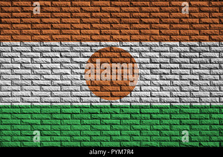 Niger Fahne ist auf einer alten Mauer gemalt Stockfoto
