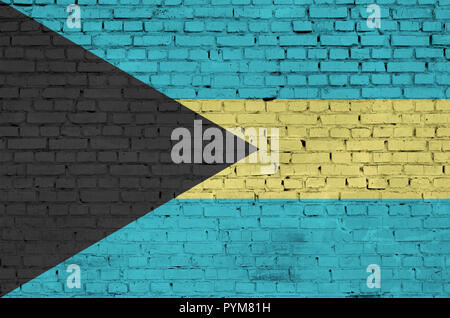 Flagge Bahamas ist auf einer alten Mauer gemalt Stockfoto