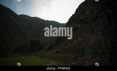 Polygonale Mauerwerk in Ollantaytambo archäologische Stätte in der Provinz Cuzco, Peru Stockfoto