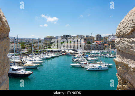 Blick auf die Stadt von Koules Festung (Castello a mare), Heraklion, Heraklion (irakleio), Irakleio Region, Kreta (Kriti), Griechenland Stockfoto