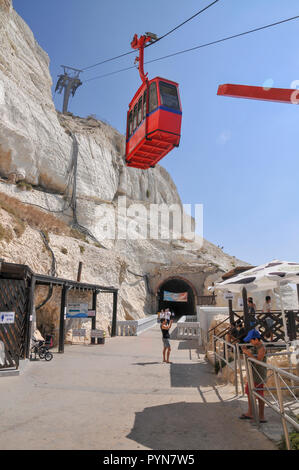 Israel, Rosh Hanikra, (lit Leiter der Grotten) an der Küste des Mittelmeeres gelegen, im westlichen Galiläa in der Nähe der Grenze zum Libanon. Th Stockfoto