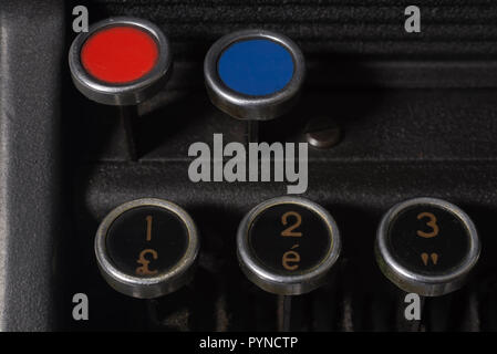 Alte antike Schreibmaschine 1930 olivetti M 40/3, detail Tastaturen, macchina da Scrivere antica Anni 30 dettaglio Tastiera Stockfoto