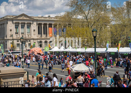 Philadelphia Science Festival auf dem Ben Franklin Allee vor dem Frankin Institut, Philadelphia, Pennsylvania, USA Stockfoto