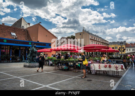 ZAGREB, KROATIEN - 15. Juli, 2O18. Dolac-markt, beliebtesten Zagreb open air Markt und top Attraktion der Stadt. Stockfoto