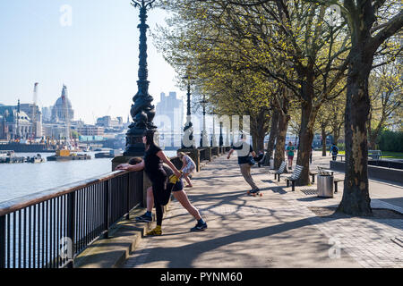 Wetter pix entlang der South Bank Stockfoto