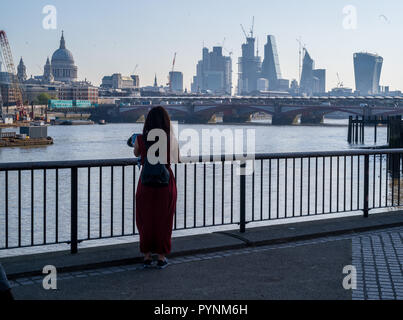 Wetter pix entlang der South Bank Stockfoto