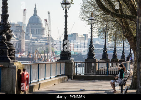 Wetter pix entlang der South Bank Stockfoto