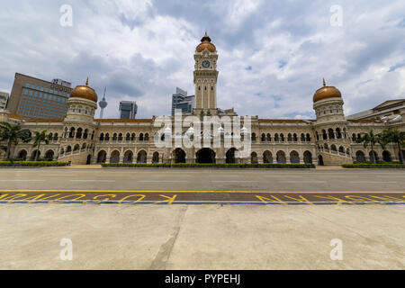 Blick auf den leeren Bangunan Sultan Abdul Samad Gebäude aus der Merdeka Square, Unabhängigkeit, in Kuala Lumpur, Malaysia Stockfoto