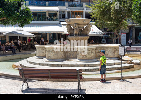 Venezianische Morosini Brunnen Lions, Ort El Venizelou, Heraklion (irakleio), Irakleio Region, Kreta (Kriti), Griechenland Stockfoto