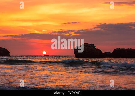 Sonnenuntergang vom Strand in Biarritz, Frankreich Stockfoto