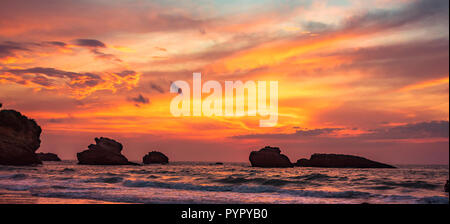 Sonnenuntergang vom Strand in Biarritz, Frankreich Stockfoto