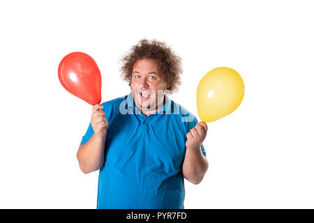 Funny Fat Man mit Luftballons. Alles Gute zum Geburtstag. Freude und Spaß Stockfoto