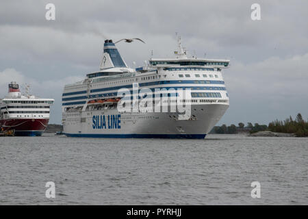 Silja Serenade ziehen in Helsinki. Silja Line ist eine Finnische cruiseferry Marke betrieben durch die Estnische Fährunternehmen die AS Tallink Grupp, für Auto, carg Stockfoto