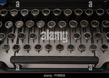 Alte antike Schreibmaschine 1930 olivetti M 40/3, detail Tastaturen, macchina da Scrivere antica Anni 30 dettaglio Tastiera Stockfoto