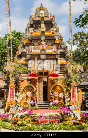 Haus und Garten der Ubud Palace auf der Insel Bali, Indonesien Stockfoto