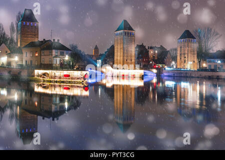 Nacht Petite France in Straßburg, Elsass Stockfoto