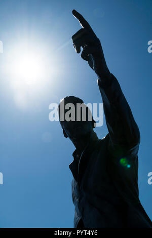 Billy Fury Statue, erstellt von Tom Murphy, Waterfront von Liverpool, Merseyside, England Stockfoto