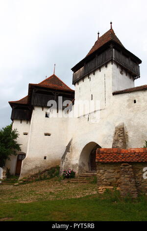 Wehrkirche in der sächsischen Dorf Viscri in Siebenbürgen, Rumänien Stockfoto