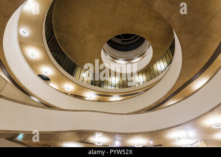 Innere Bilder der neuen Blavatnik Schule der Regierung Gebäude Oxford Stockfoto