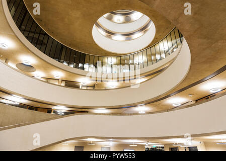 Innere Bilder der neuen Blavatnik Schule der Regierung Gebäude Oxford Stockfoto