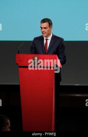 Madrid, Spanien. 31 Okt, 2018. Madrid, Spanien. 31 Okt, 2018. Pedro Sanchez act" Lesung von constitución" anlässlich des 40. Jahrestages der spanischen Verfassung und Genehmigung auf dem Kongress in Madrid, am Mittwoch, den 31. Oktober 2018 Credit: CORDON PRESSE/Alamy leben Nachrichten Stockfoto