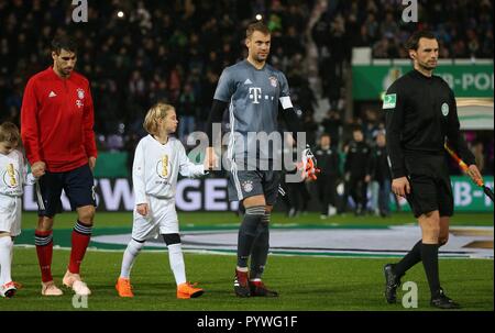 Furth im Wald, Deutschland. 30 Okt, 2018. firo: 30.10.2018 Fußball, 1.Bundesliga, Saison 2018/2019, DFB-Pokal, Pokal, SV Rodinghausen-FC Bayern München, München Maniel neue | Verwendung der weltweiten Kredit: dpa/Alamy leben Nachrichten Stockfoto