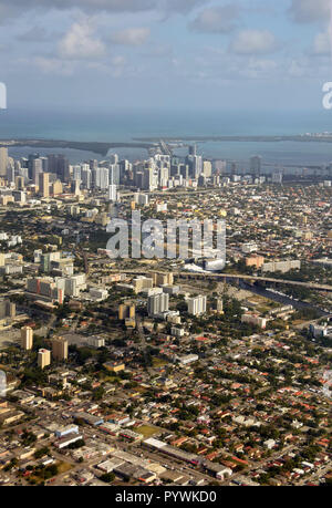 Miami, Florida Luftaufnahme Blick nach Osten Stockfoto