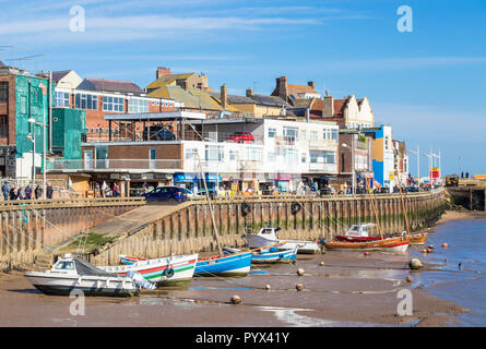 Bridlington Marina und Bridlington Hafen Fischerboote bei Ebbe im Hafen Bridlington East Riding von Yorkshire England UK GB Europa Stockfoto