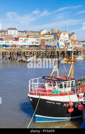 Bridlington Marina und Bridlington Hafen Fischerboot im Hafen Altstadt Bridlington East Riding von Yorkshire England UK GB Europa günstig Stockfoto